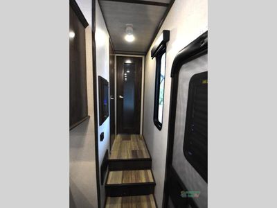 2022 Dutchmen RV Voltage — photo 37 view