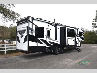 2022 Dutchmen RV Voltage — engine compartment view