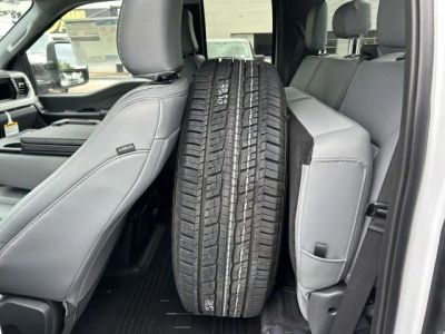 2026 Ford F-350SD - Photo 11