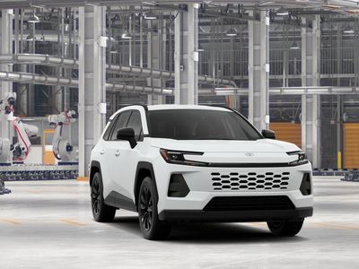 2026 Toyota RAV4 - Photo 16