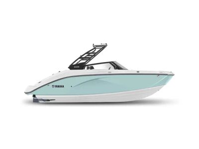 2026 Yamaha Boats 222S — front three-quarter view