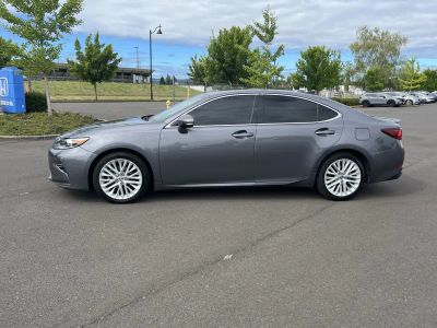 2016 Lexus ES 350 — side profile view