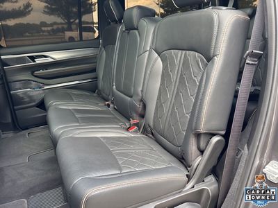 2023 Jeep Grand Wagoneer - Photo 43
