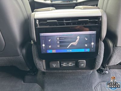 2023 Jeep Grand Wagoneer - Photo 51