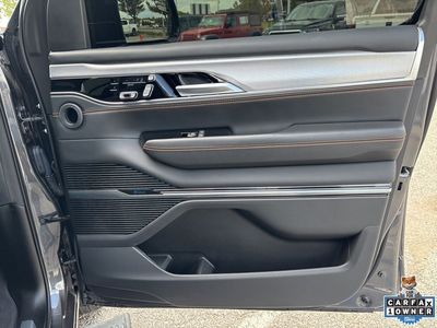 2023 Jeep Grand Wagoneer - Photo 55