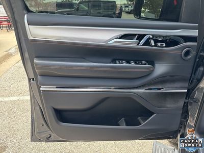 2023 Jeep Grand Wagoneer - Photo 60