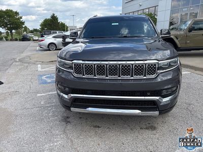 2023 Jeep Grand Wagoneer - Photo 10