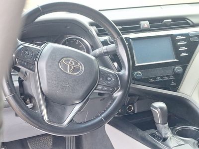 2019 Toyota Camry - Photo 3
