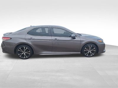 2019 Toyota Camry - Photo 6