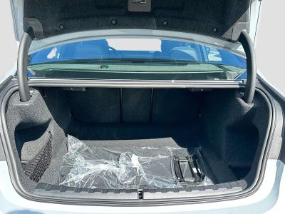 2026 BMW 3 Series — photo 21 view