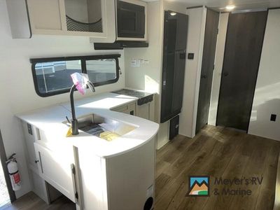 2025 Coachmen RV Northern Spirit SE - Photo 8