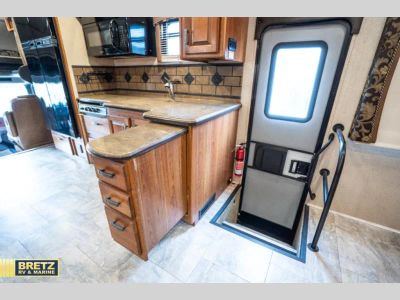2016 Jayco Seneca - Photo 15