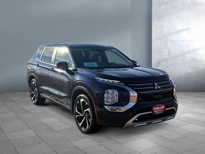 2024 Mitsubishi Outlander - Photo 2