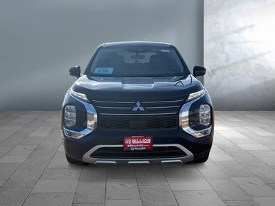 2024 Mitsubishi Outlander - Photo 3