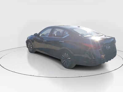 2025 Nissan Altima - Photo 5