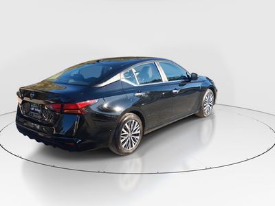 2025 Nissan Altima - Photo 7