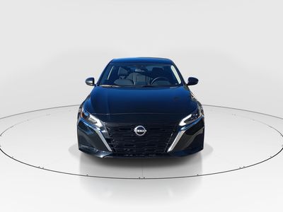 2025 Nissan Altima - Photo 2