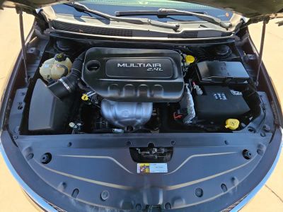 2015 Chrysler 200 - Photo 22
