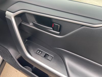 2024 Toyota RAV4 - Photo 21