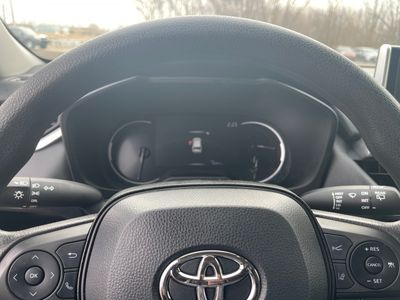 2024 Toyota RAV4 - Photo 10