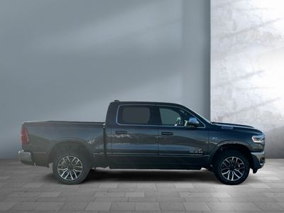 2026 Ram 1500 — photo 7 view