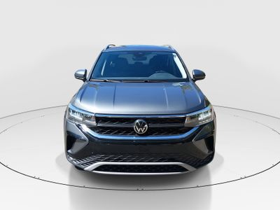 2024 Volkswagen Taos - Photo 2