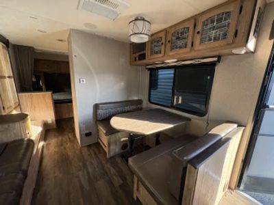 2018 Coachmen Freedom Express Ultra Lite - Photo 8
