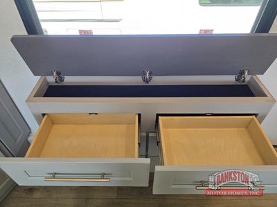 2026 Paradigm 310RL - Photo 33