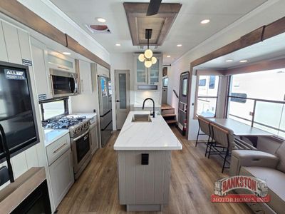 2026 Paradigm 310RL - Photo 25