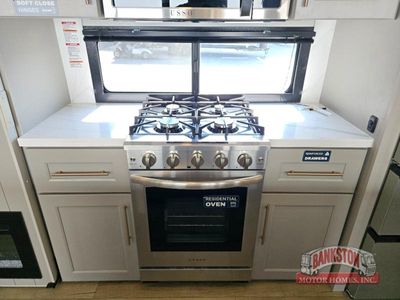 2026 Paradigm 310RL - Photo 11