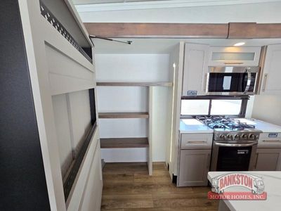 2026 Paradigm 310RL - Photo 24