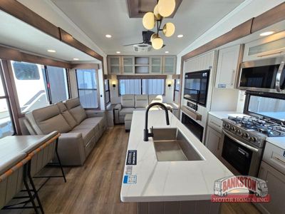 2026 Paradigm 310RL - Photo 19