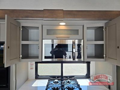 2026 Paradigm 310RL - Photo 12