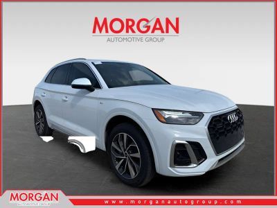 2023 Audi Q5 S line Premium in Glacier White — front three-quarter view