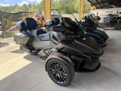 2026 Can-Am® Spyder RT Limited Dark — front three-quarter view
