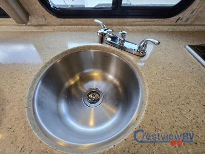 2015 Coachmen RV Concord - Photo 19