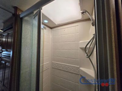 2015 Coachmen RV Concord - Photo 24