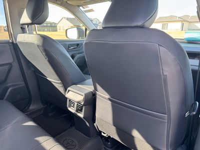 2026 Toyota RAV4 - Photo 17