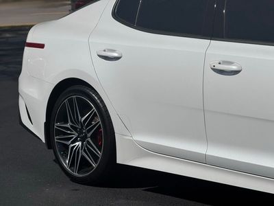 2023 Kia Stinger GT2 — photo 9 view