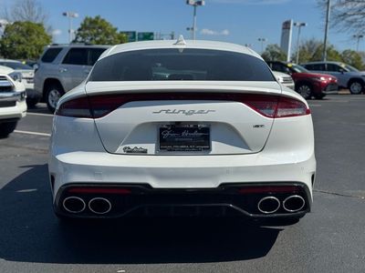 2023 Kia Stinger GT2 — photo 13 view