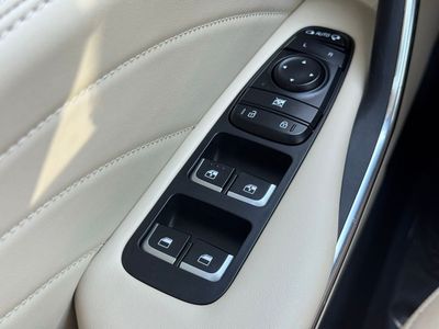 2023 Kia Stinger GT2 — photo 28 view