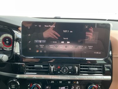 2026 Nissan Pathfinder — photo 11 view