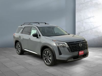 2026 Nissan Pathfinder — side profile view