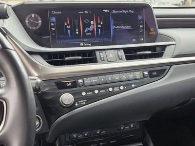 2021 Lexus ES - Photo 9