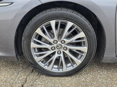 2021 Lexus ES - Photo 30