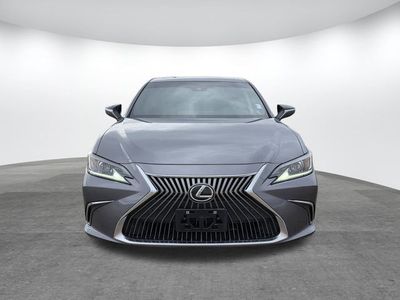2021 Lexus ES - Photo 2