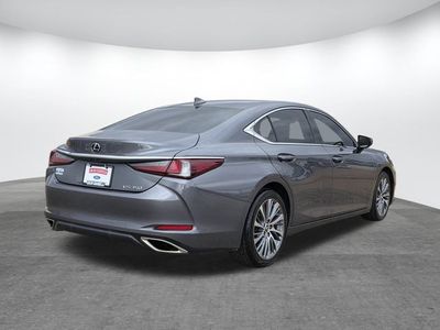 2021 Lexus ES - Photo 3