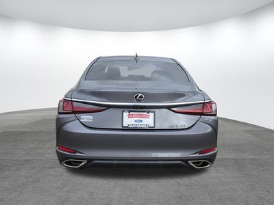 2021 Lexus ES - Photo 4