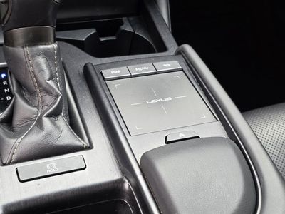 2021 Lexus ES - Photo 23