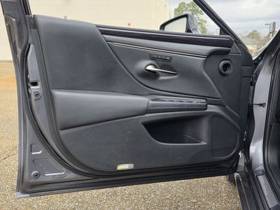 2021 Lexus ES - Photo 14
